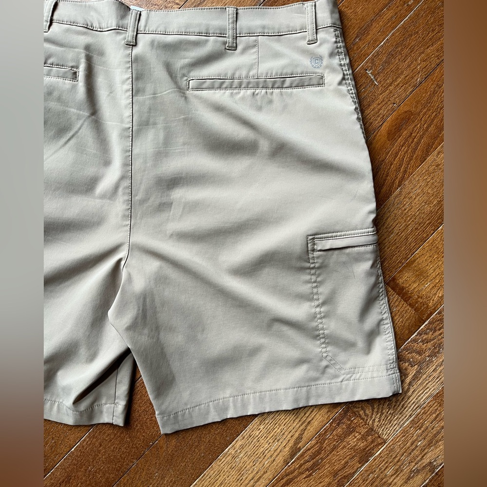 Chaps Men’s Performance Golf Shorts, Hampton Khaki, Size 40 - Picture 7 of 12